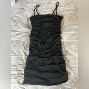 Black ruched dress from Amazon, never worn size medium